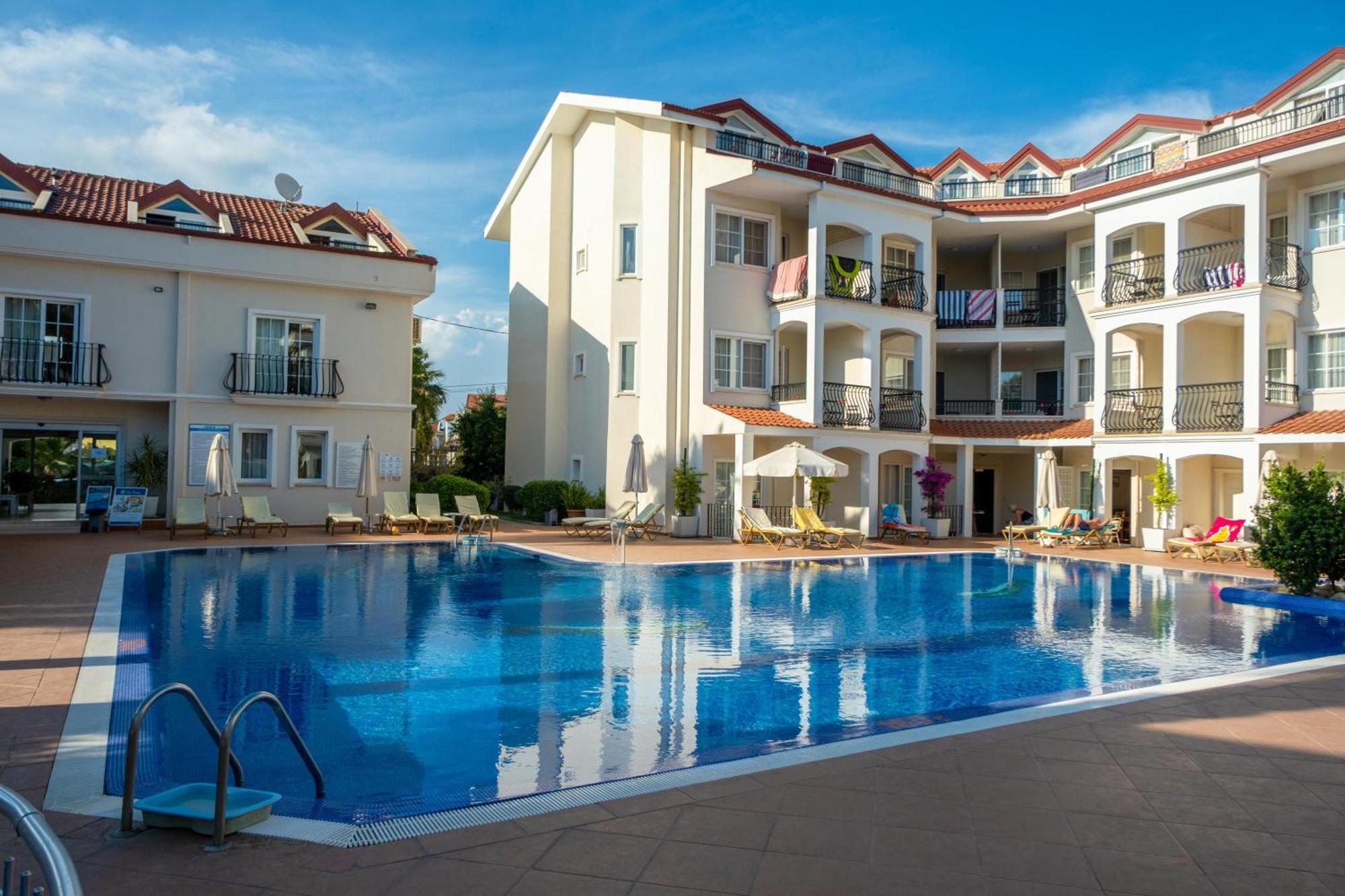 Sea Breeze Hotel And Apartments Oludeniz Exterior foto